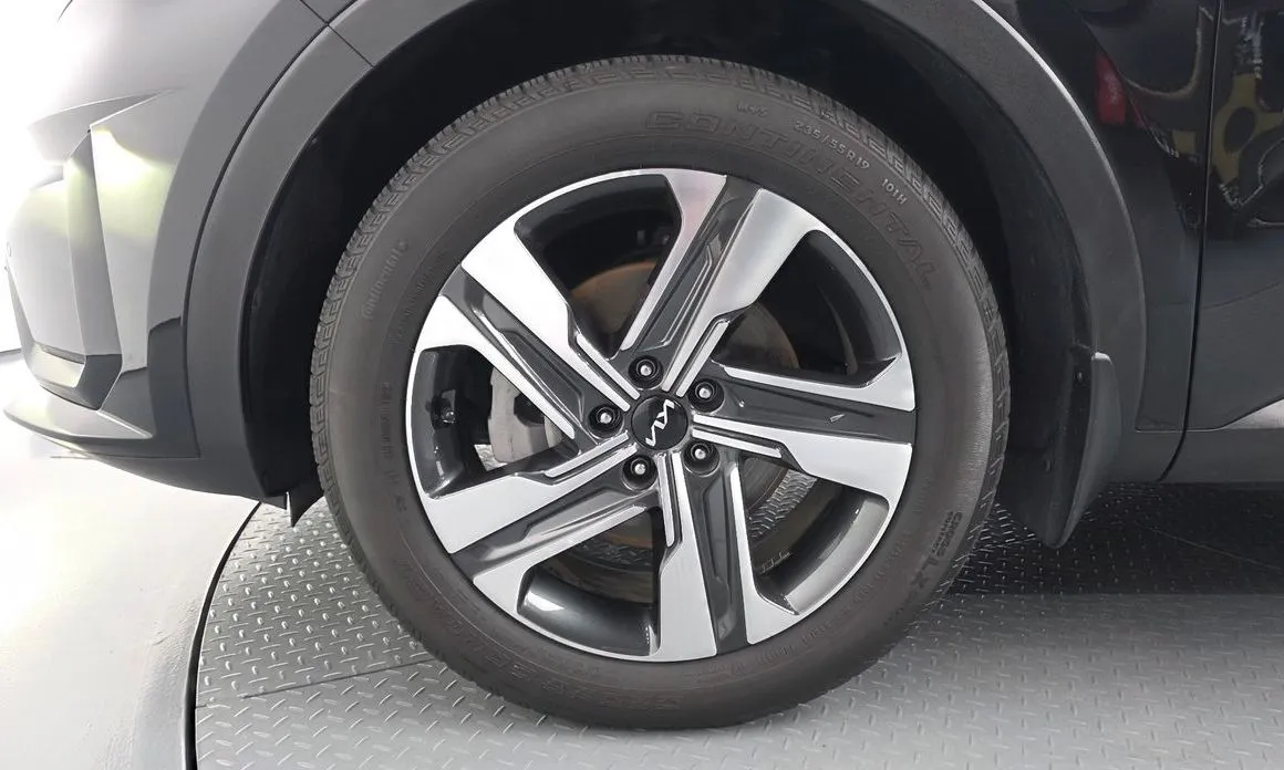 Kia Sorento — фото 10