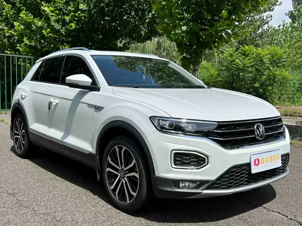 Volkswagen T-Roc — фото 4