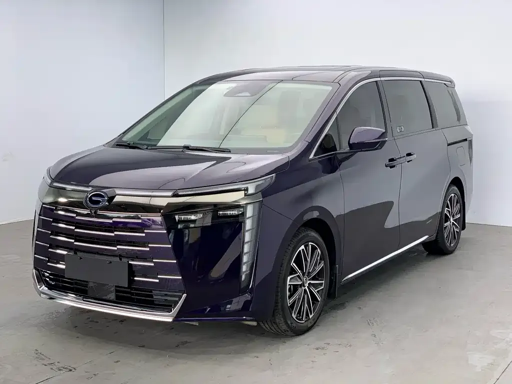GAC Motor 传祺E8 PHEV — фото 1