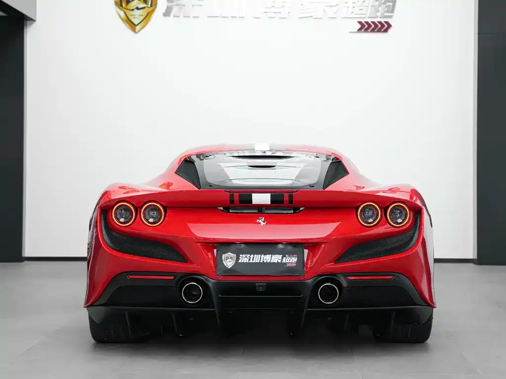 Ferrari F8 — фото 4
