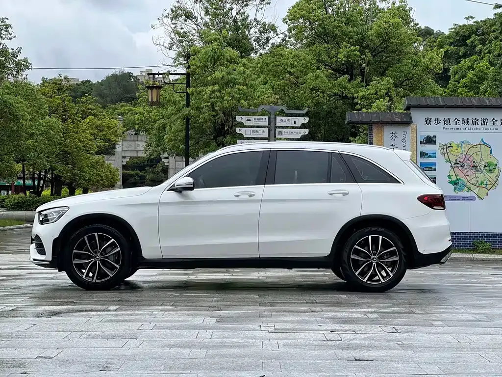 Mercedes-Benz GLC — фото 10