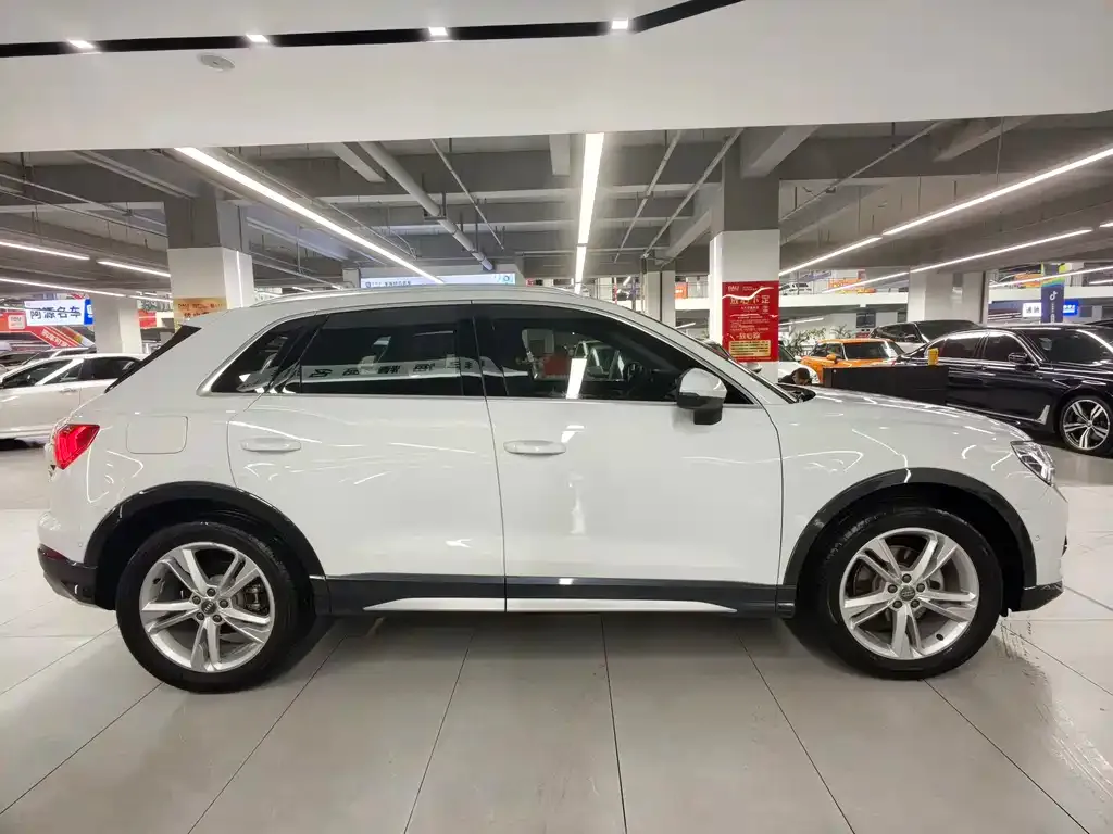 Audi Q3 — фото 4