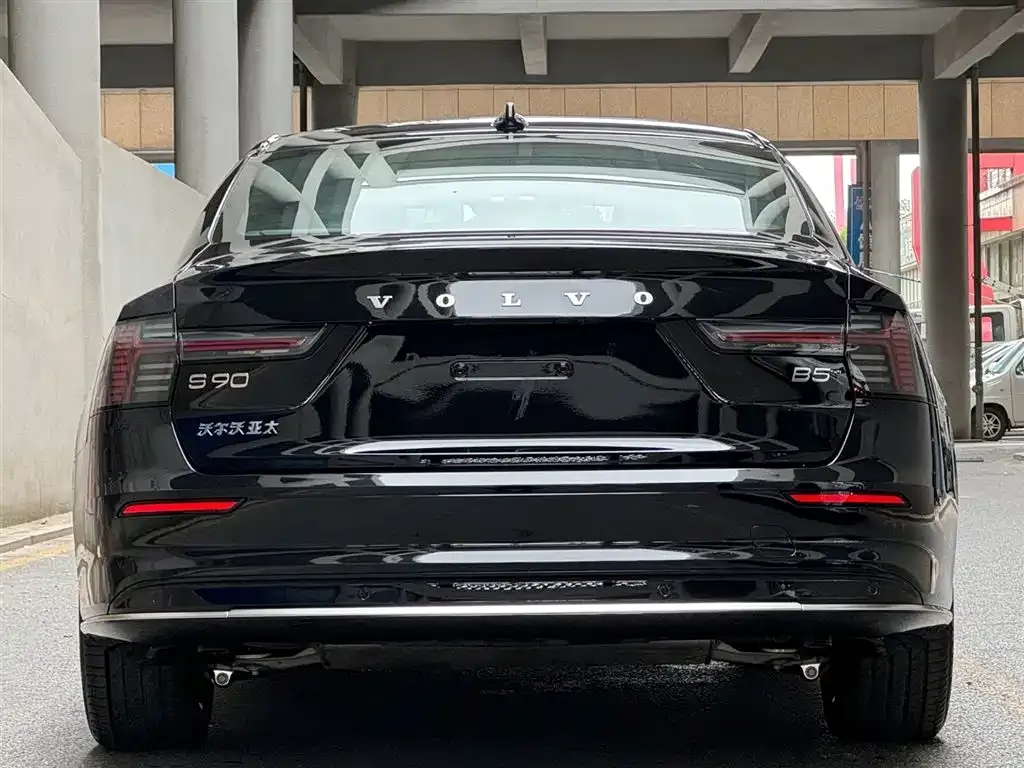 Volvo S90 — фото 3