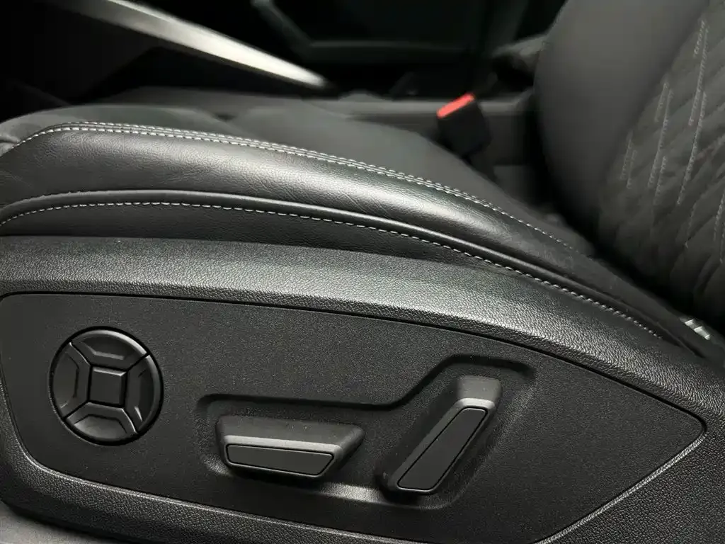 Audi A3 — фото 9