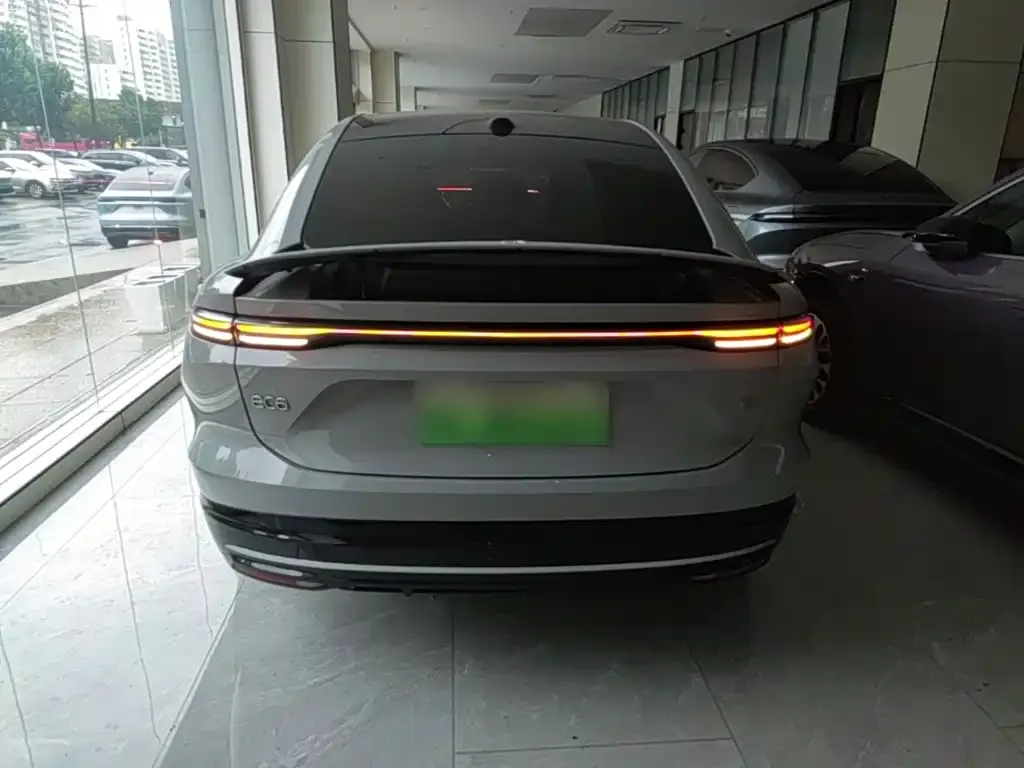 NIO EC6 — фото 10