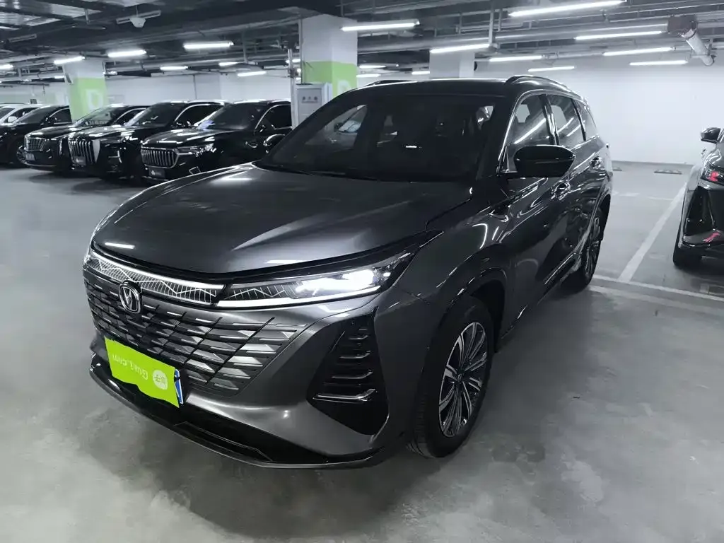 Changan CS75PLUS — фото 1