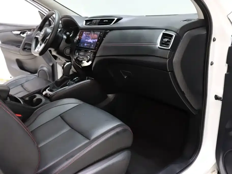 Nissan Qashqai — фото 10