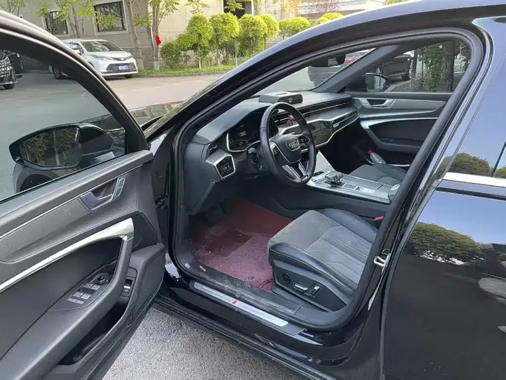 Audi A6L 2024 из CN, фото 4