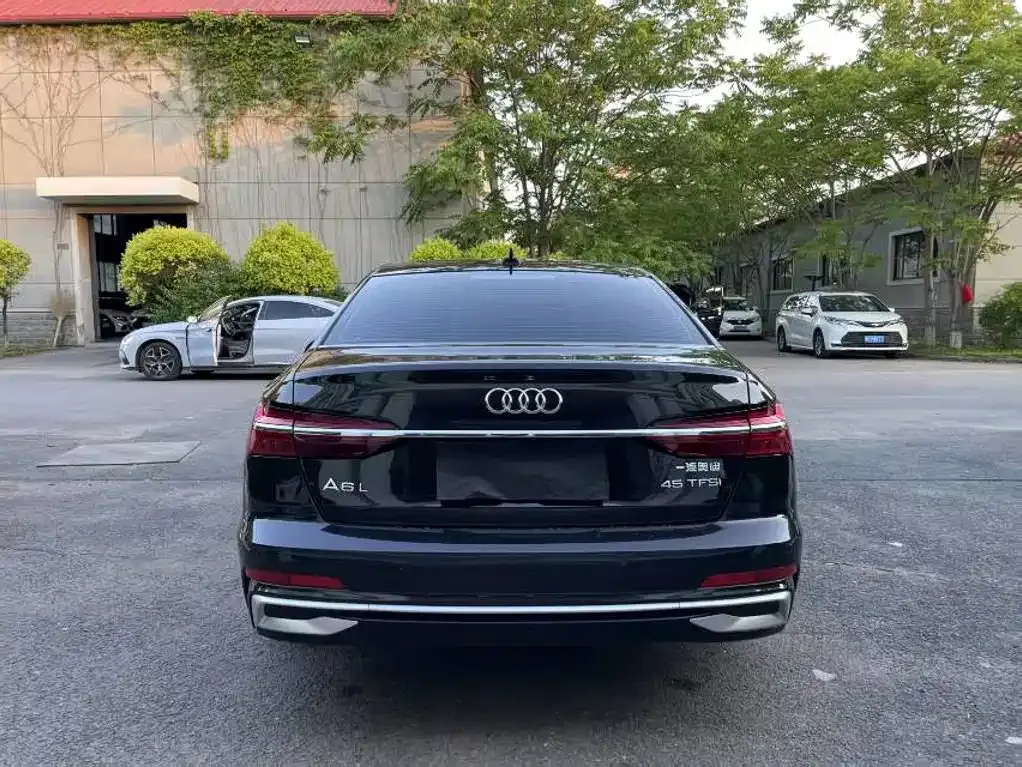 Audi A6L 2024 из CN, фото 6