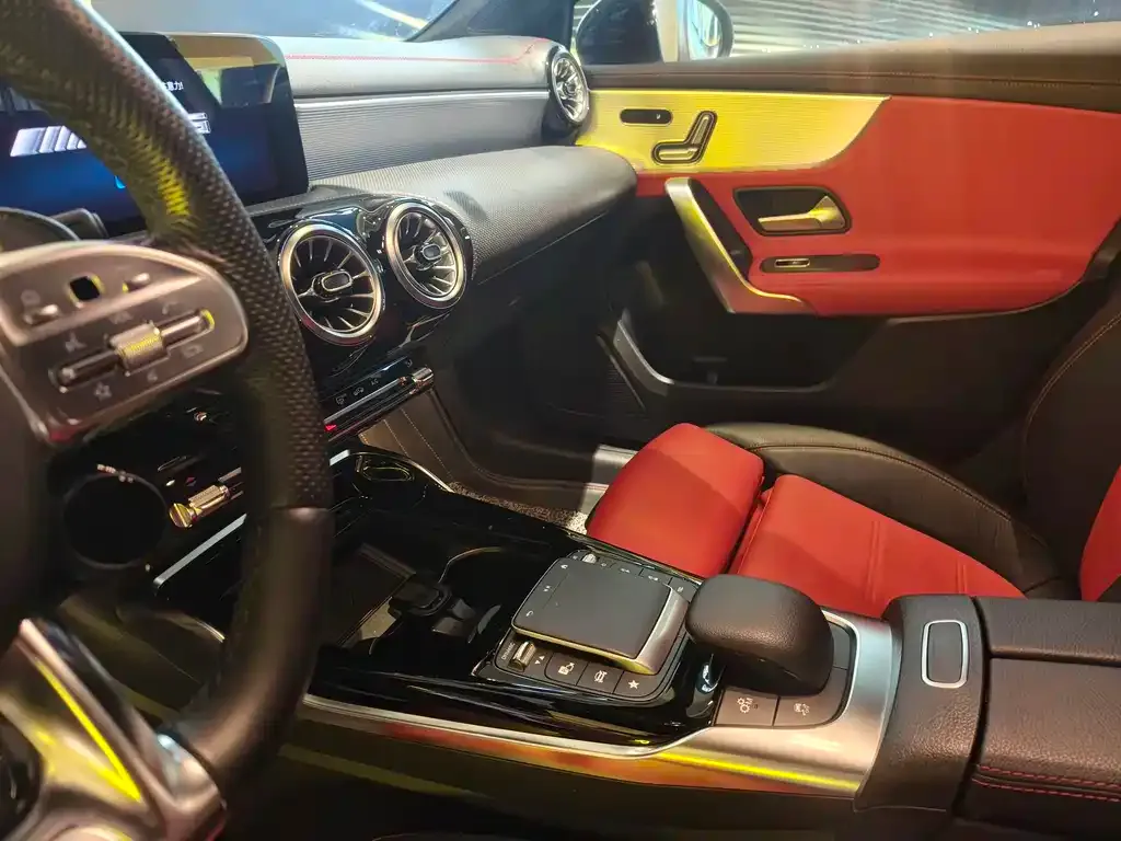 Mercedes-Benz A-Class AMG — фото 10