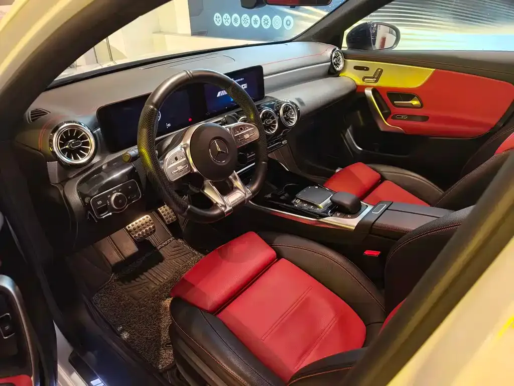 Mercedes-Benz A-Class AMG — фото 3