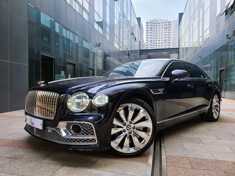Bentley Flying Spur 2021 из KR, фото 3