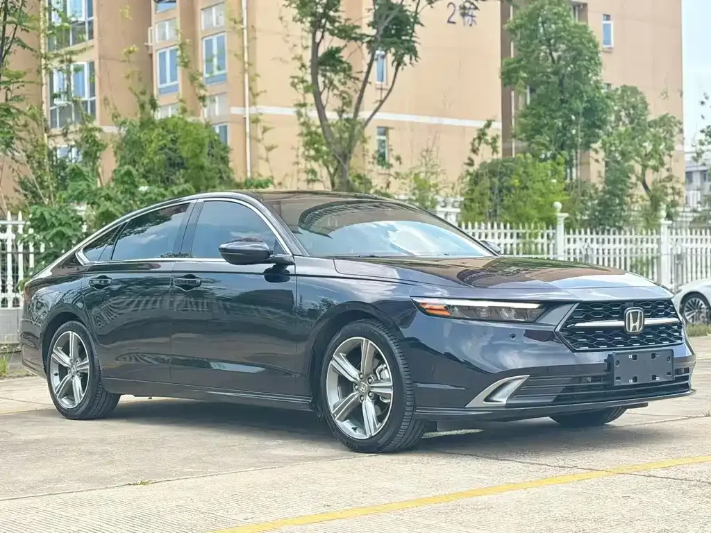 Honda Accord — фото 5