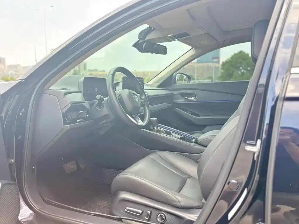 Honda Accord — фото 3