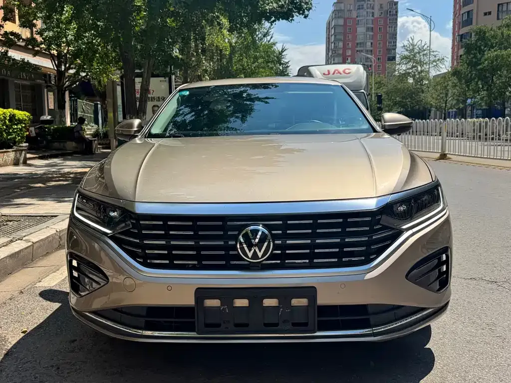 Volkswagen Passat — фото 3