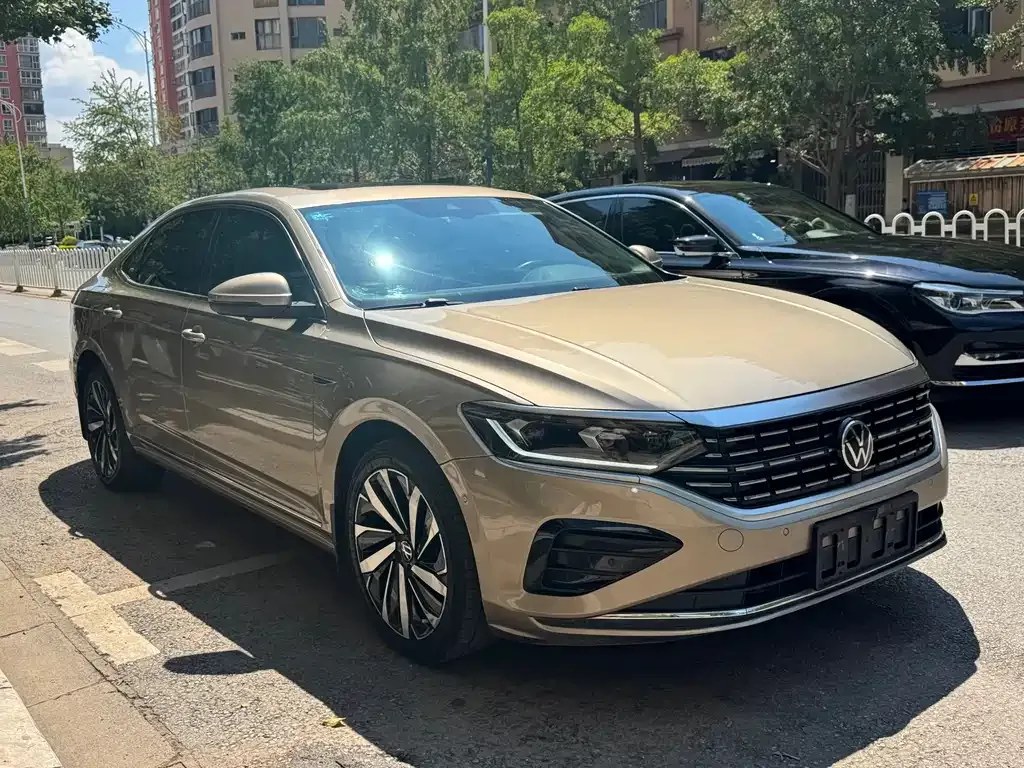 Volkswagen Passat — фото 10