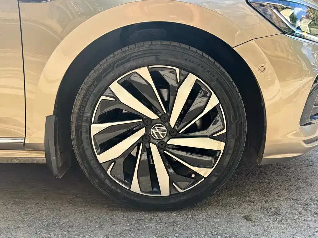 Volkswagen Passat — фото 2
