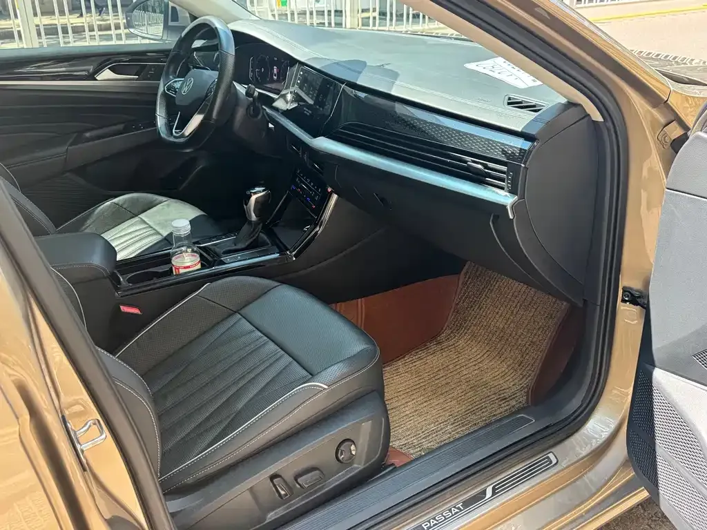 Volkswagen Passat — фото 9