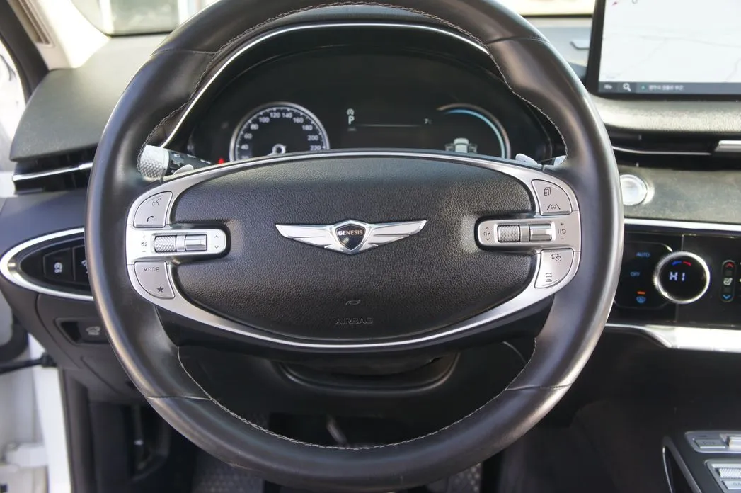 Genesis GV70 — фото 10