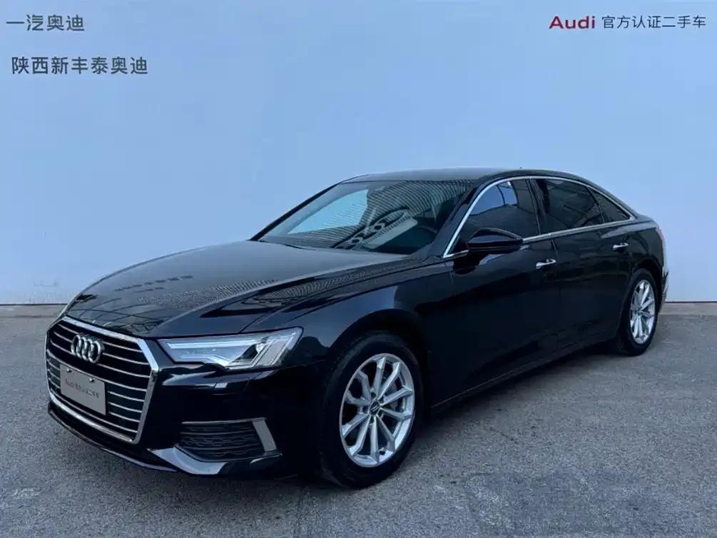 Audi A6L — фото 1