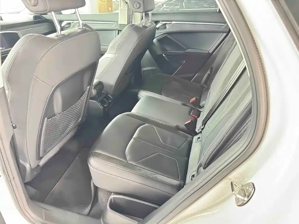 Audi Q3 Sportback — фото 2