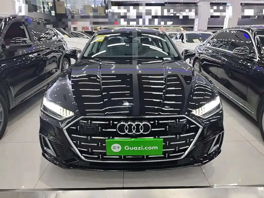 Audi A7L — фото 8