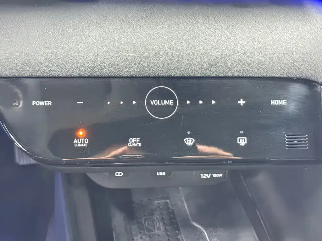 Hyundai Elantra — фото 4