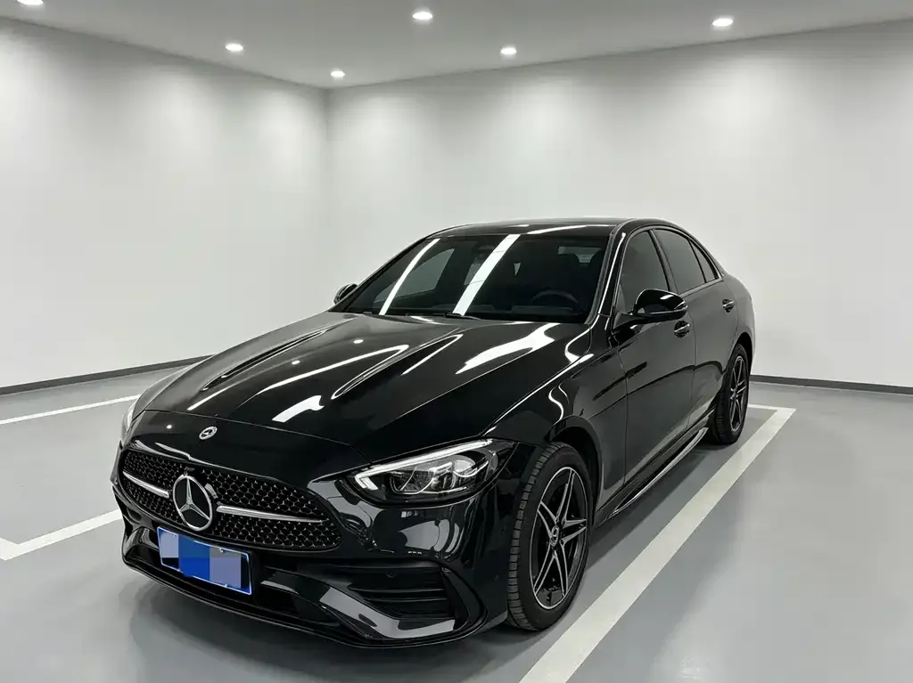 Mercedes-Benz C-Class — фото 1