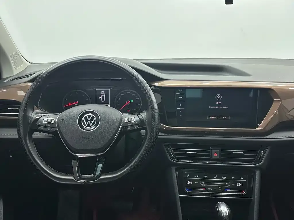 Volkswagen Tharu — фото 6