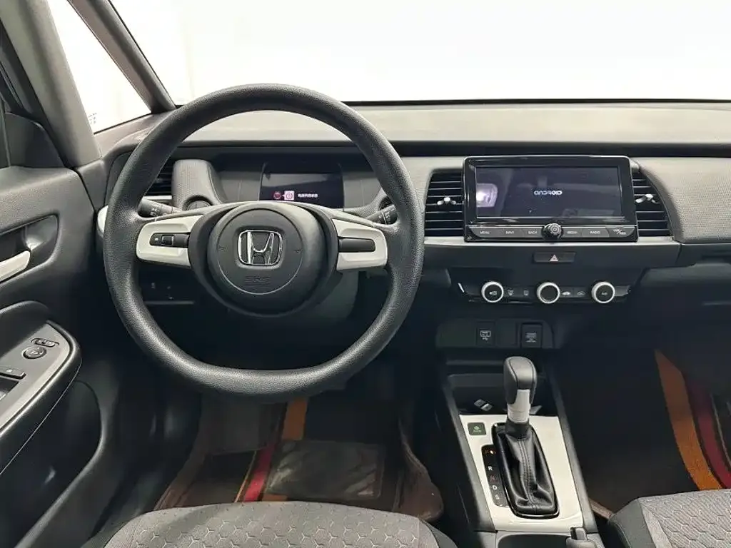 Honda Fit — фото 10