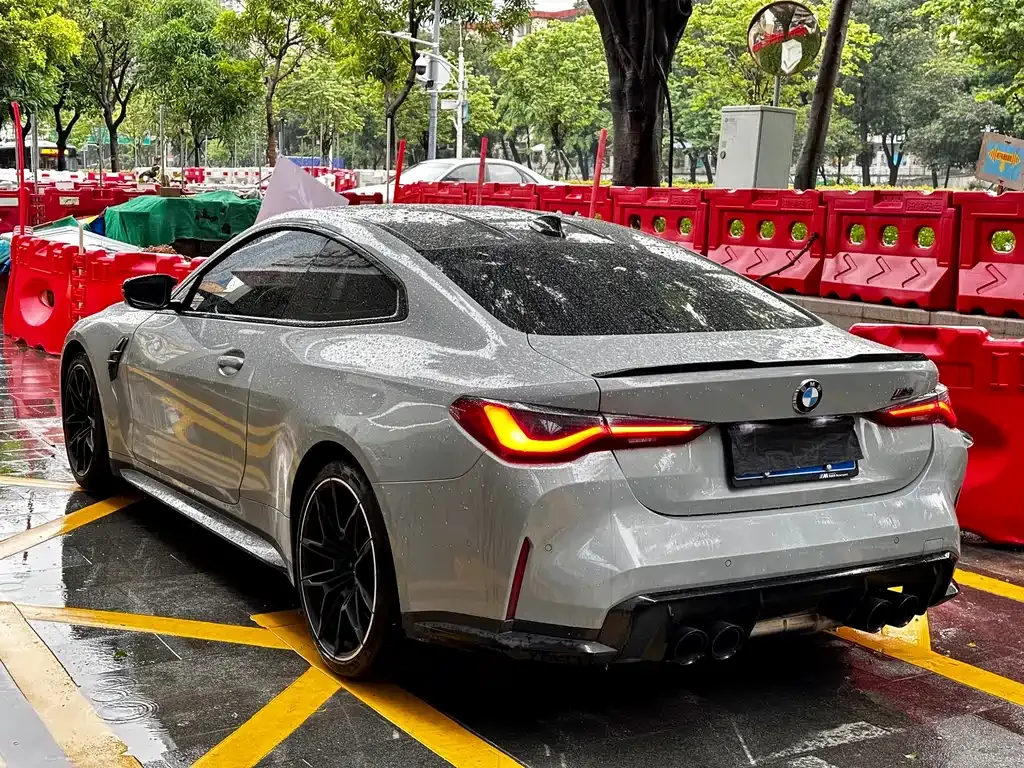 BMW M4 — фото 10