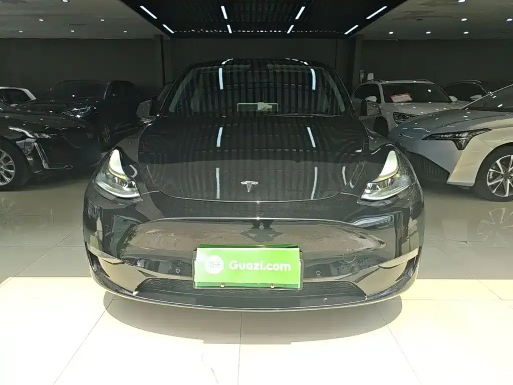 Tesla Model Y — фото 4