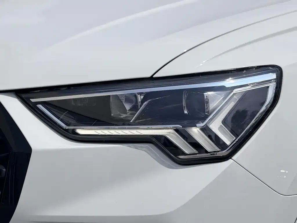 Audi Q3 Sportback — фото 8