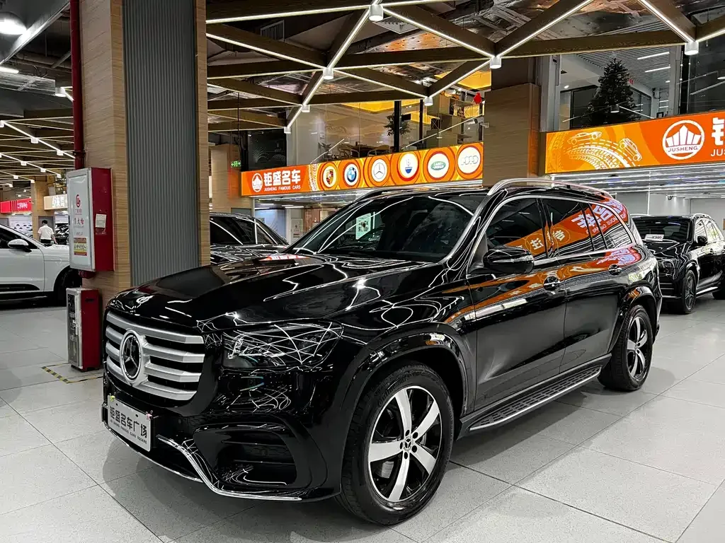 Mercedes-Benz GLS — фото 1