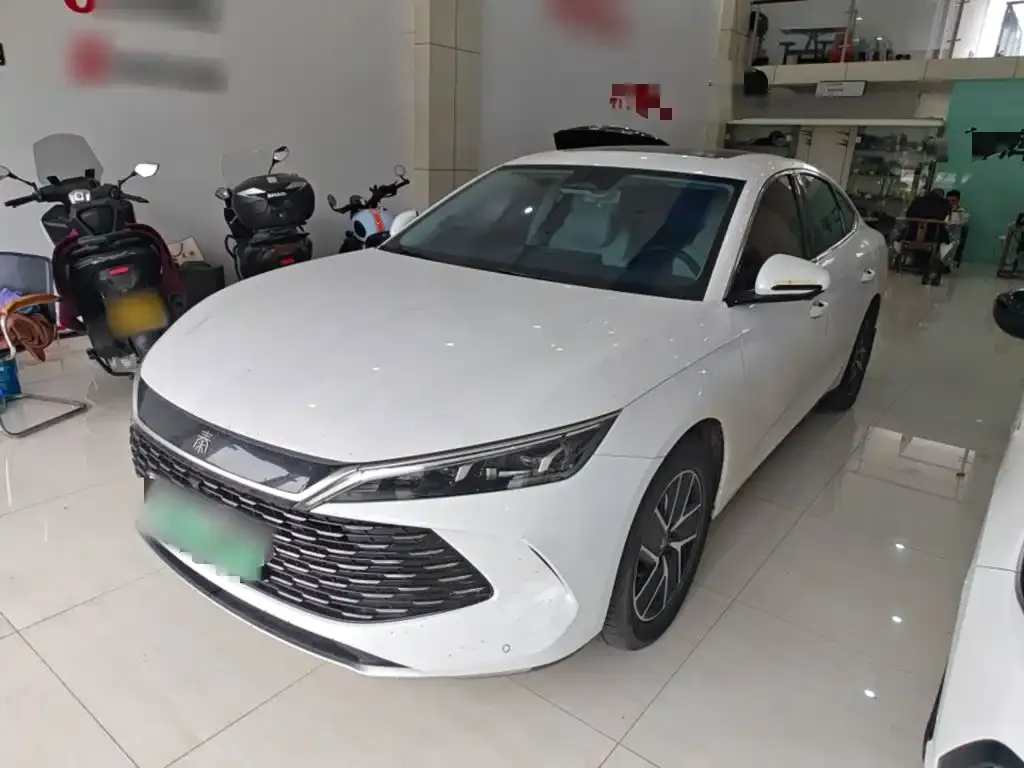 BYD Qin L — фото 9