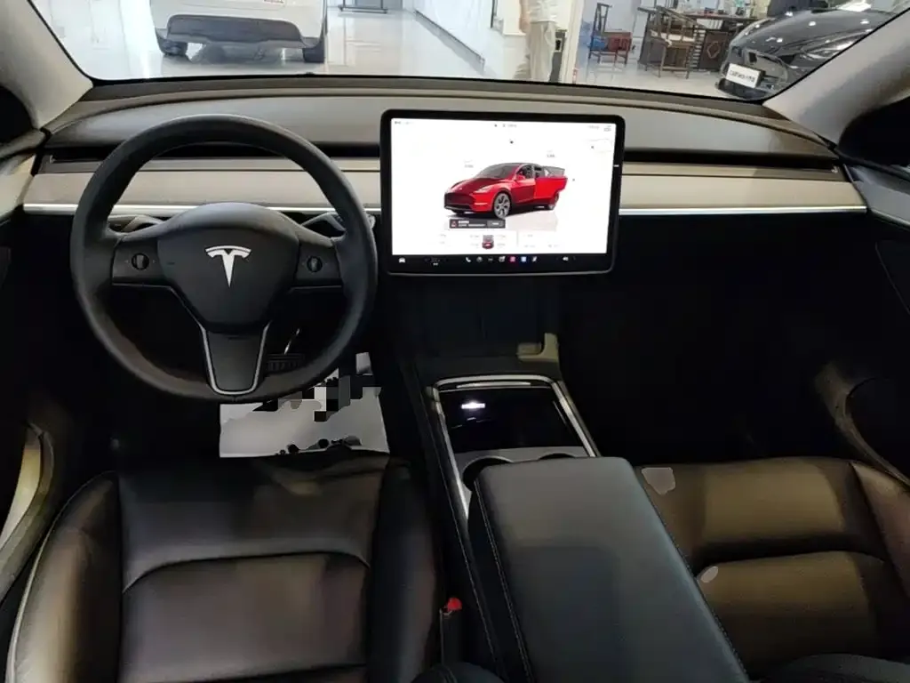 Tesla Model Y — фото 3