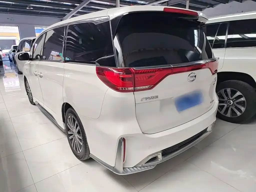 GAC Motor Trumpchi M8 — фото 10