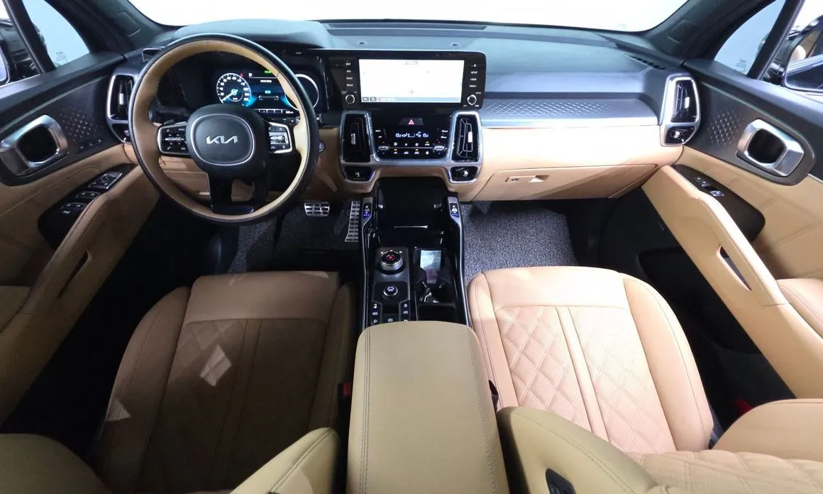 Kia Sorento — фото 7