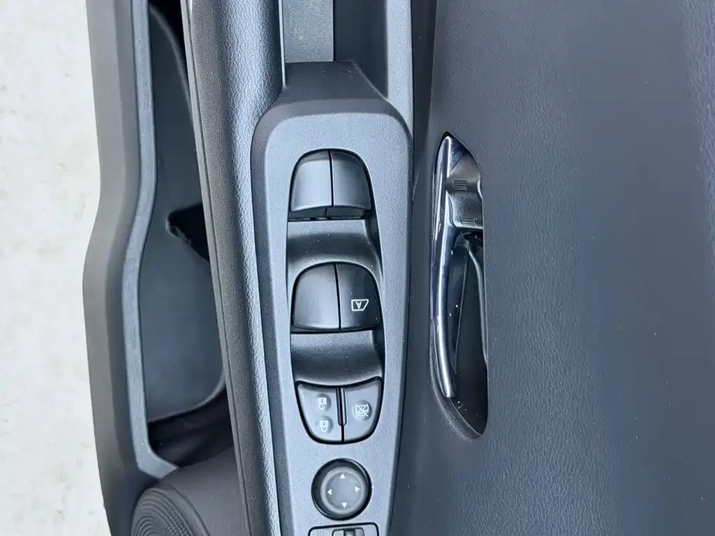 Nissan Kicks — фото 7