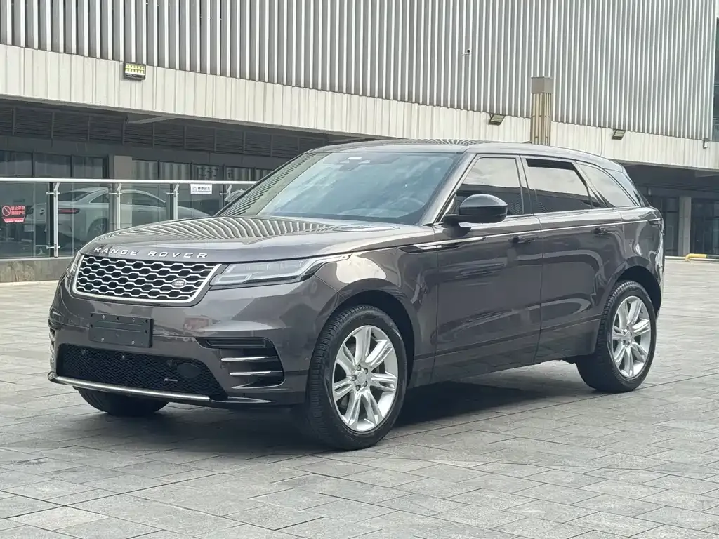 Land Rover Velar — фото 1