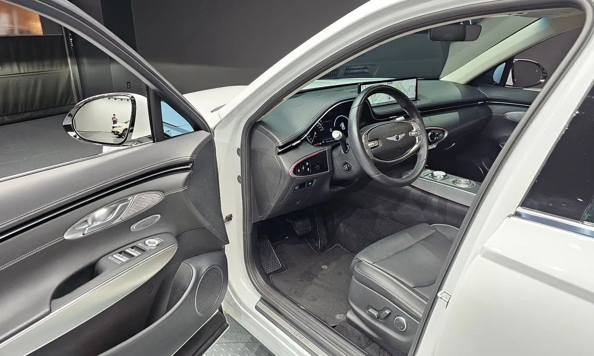 Genesis GV70 — фото 10