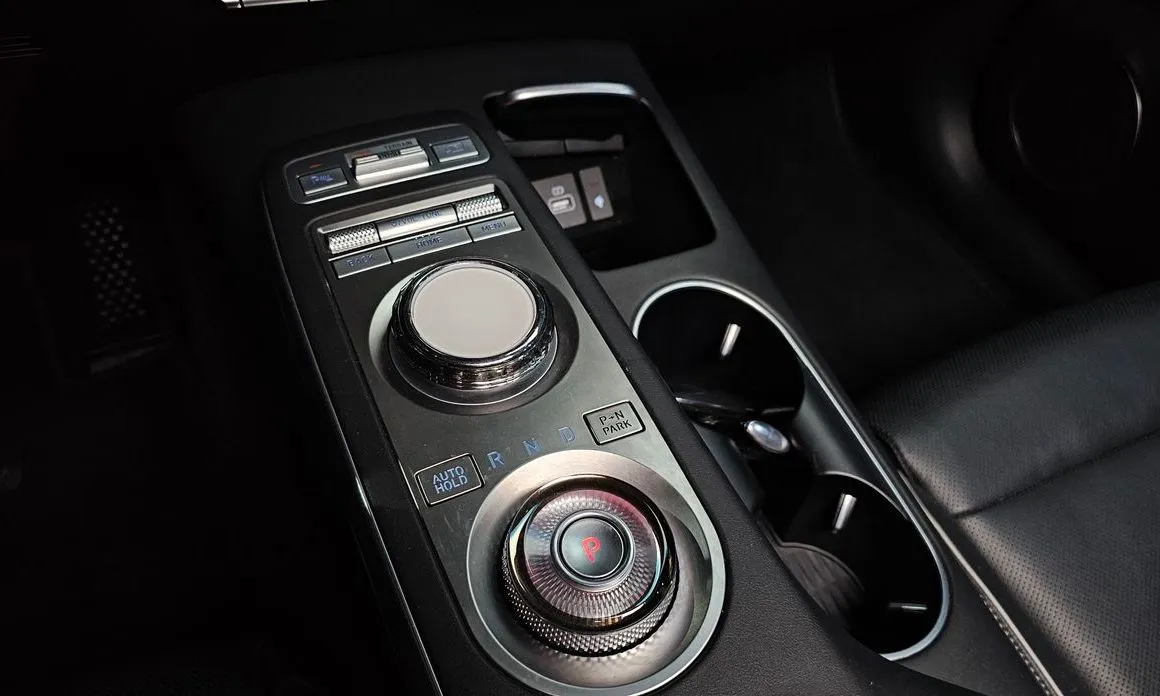 Genesis GV70 — фото 4