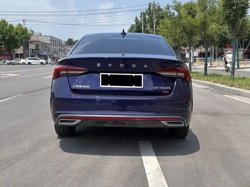 Skoda Octavia — фото 3
