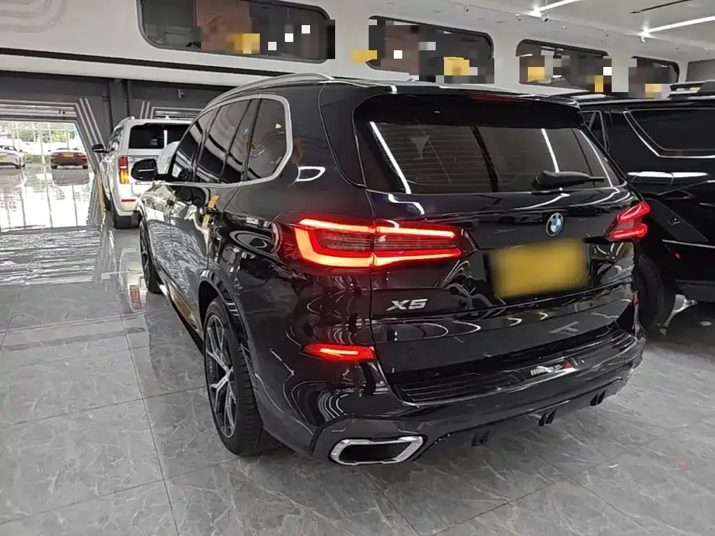 BMW X5 (Import) — фото 5