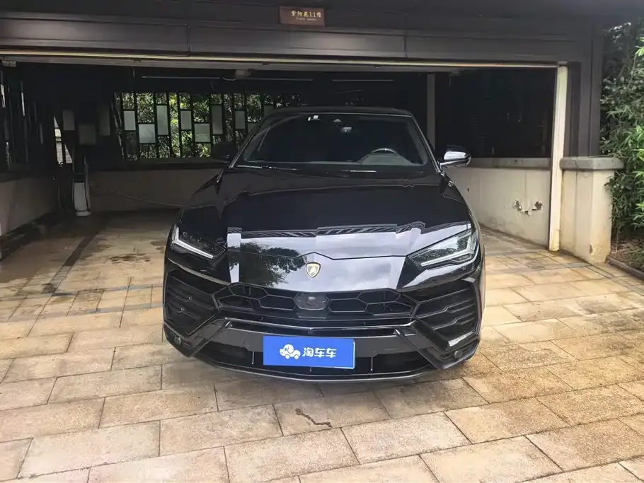 Lamborghini Urus — фото 9