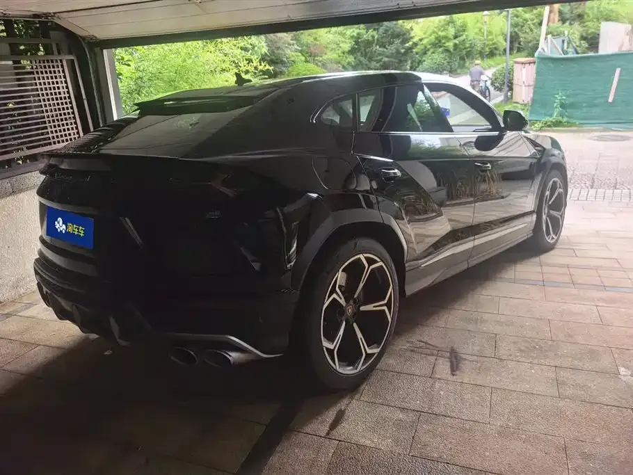 Lamborghini Urus — фото 5
