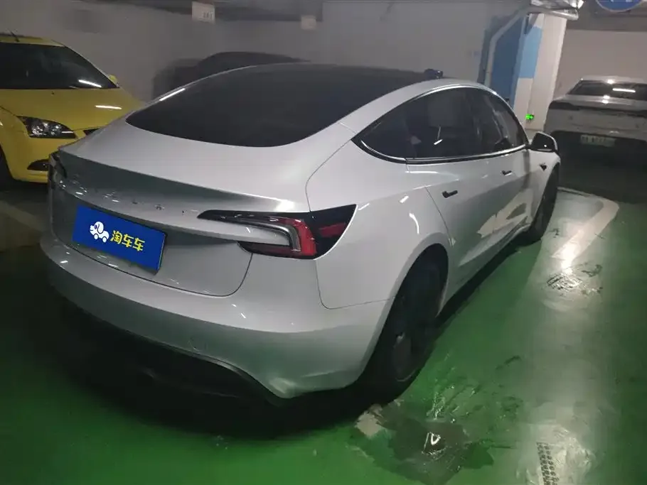 Tesla Model 3 — фото 3