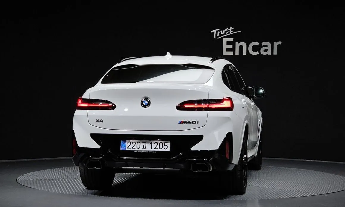 BMW X4 — фото 8