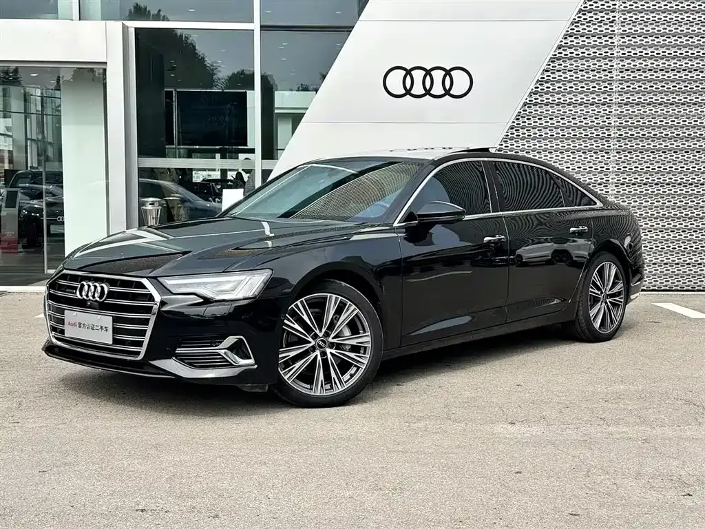 Audi A6L — фото 1