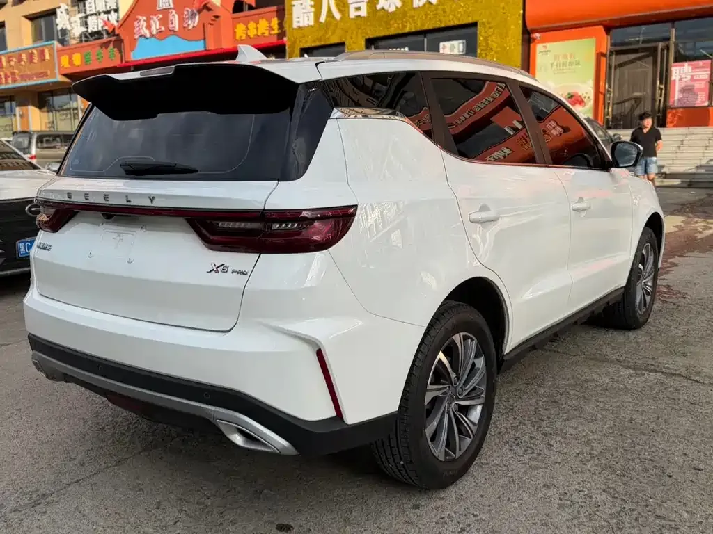 Geely Vision X6 — фото 6